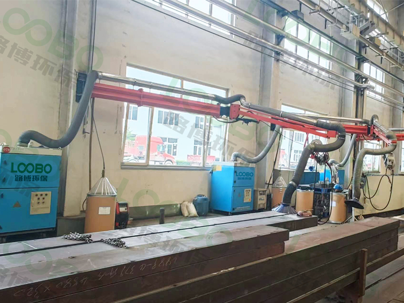 萬向吸氣臂360°全方位應(yīng)對，焊煙捕捉難題